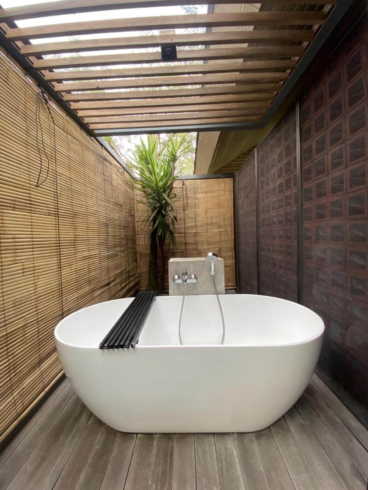 Djoglo Luxury Bungalow Wendit Exteriér fotografie